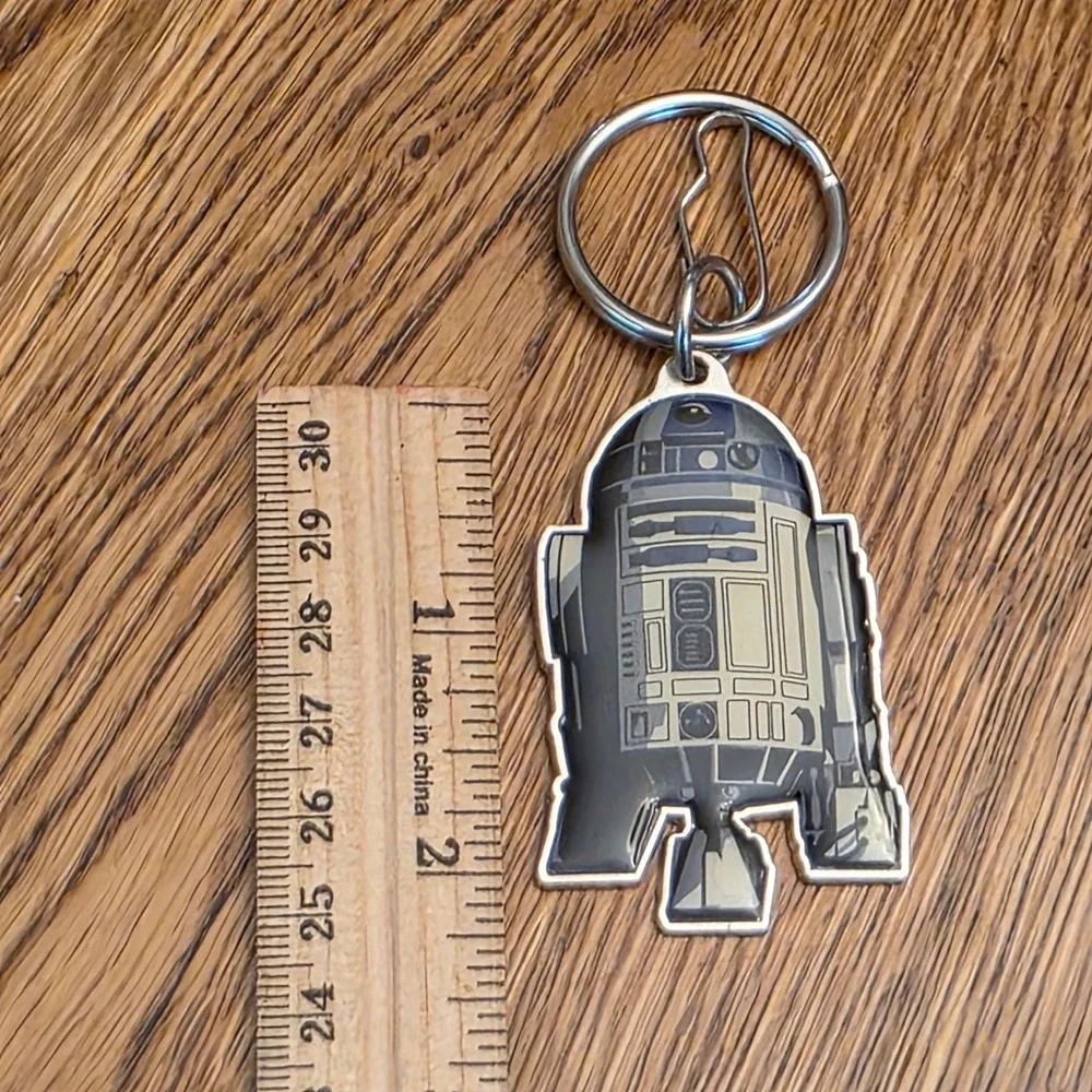 Star Wars R2-D2 Enamel Metal Keychain Plasticolor Lucasfilm Silver Blue 2.25